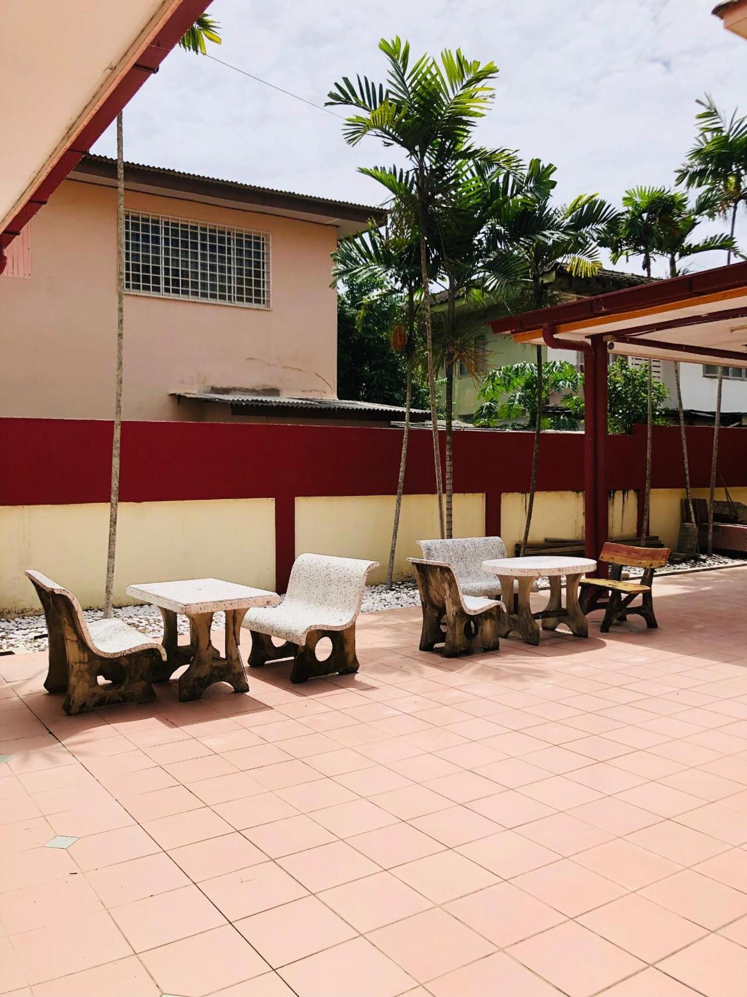 Intan Beach Resort Куала Теренгану Екстериор снимка